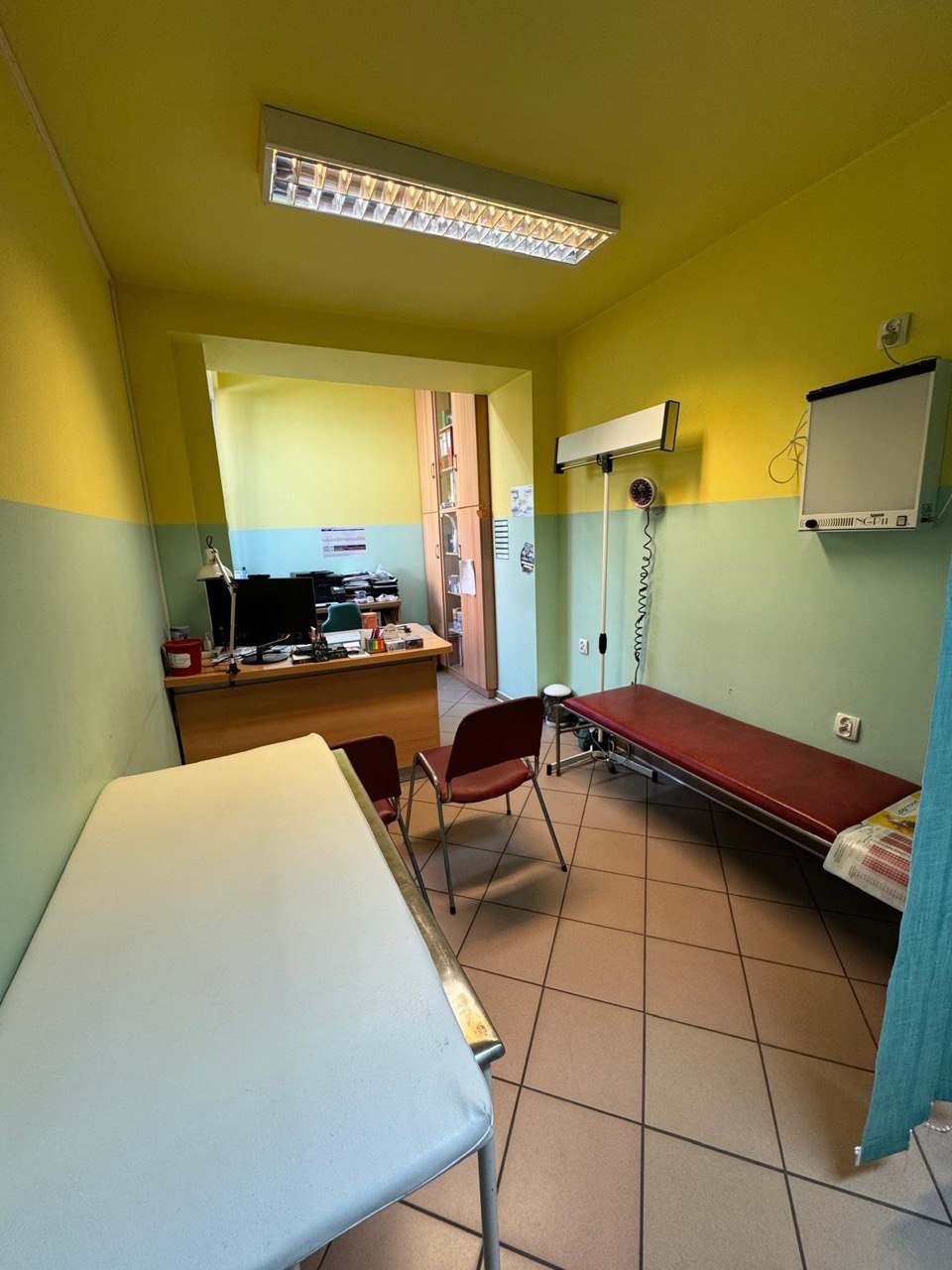 Wejście do przychodni ABC Medic